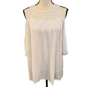 Body Glove White Lacy Resort Coverup Small
A167